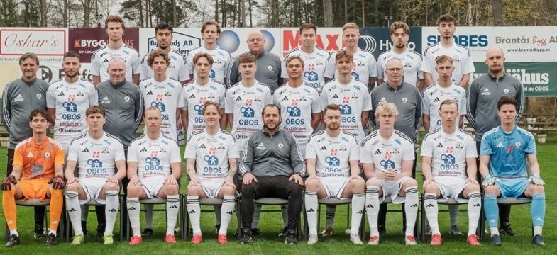 MVFK:s spelartrupp med ledare